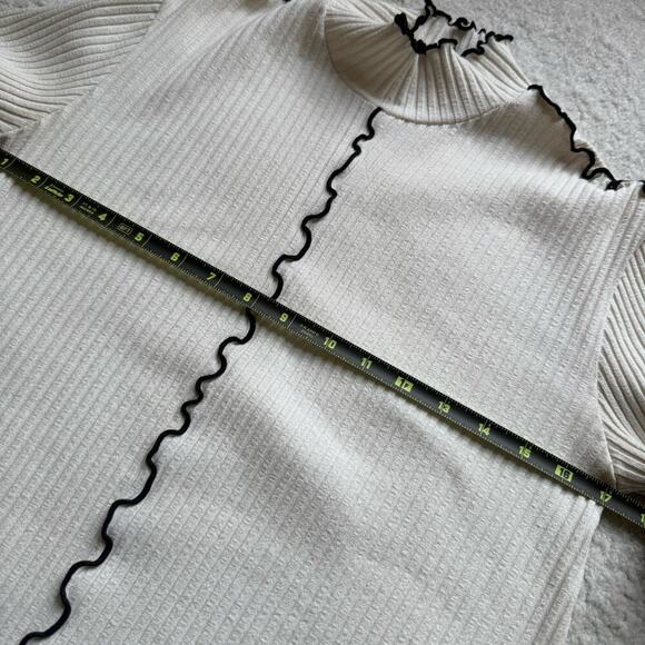 Mango MNG Ribbed Long Sleeve T-Shirt Cream Black Lettuce Edge Trim Mock Neck XS - Picture 12 of 13